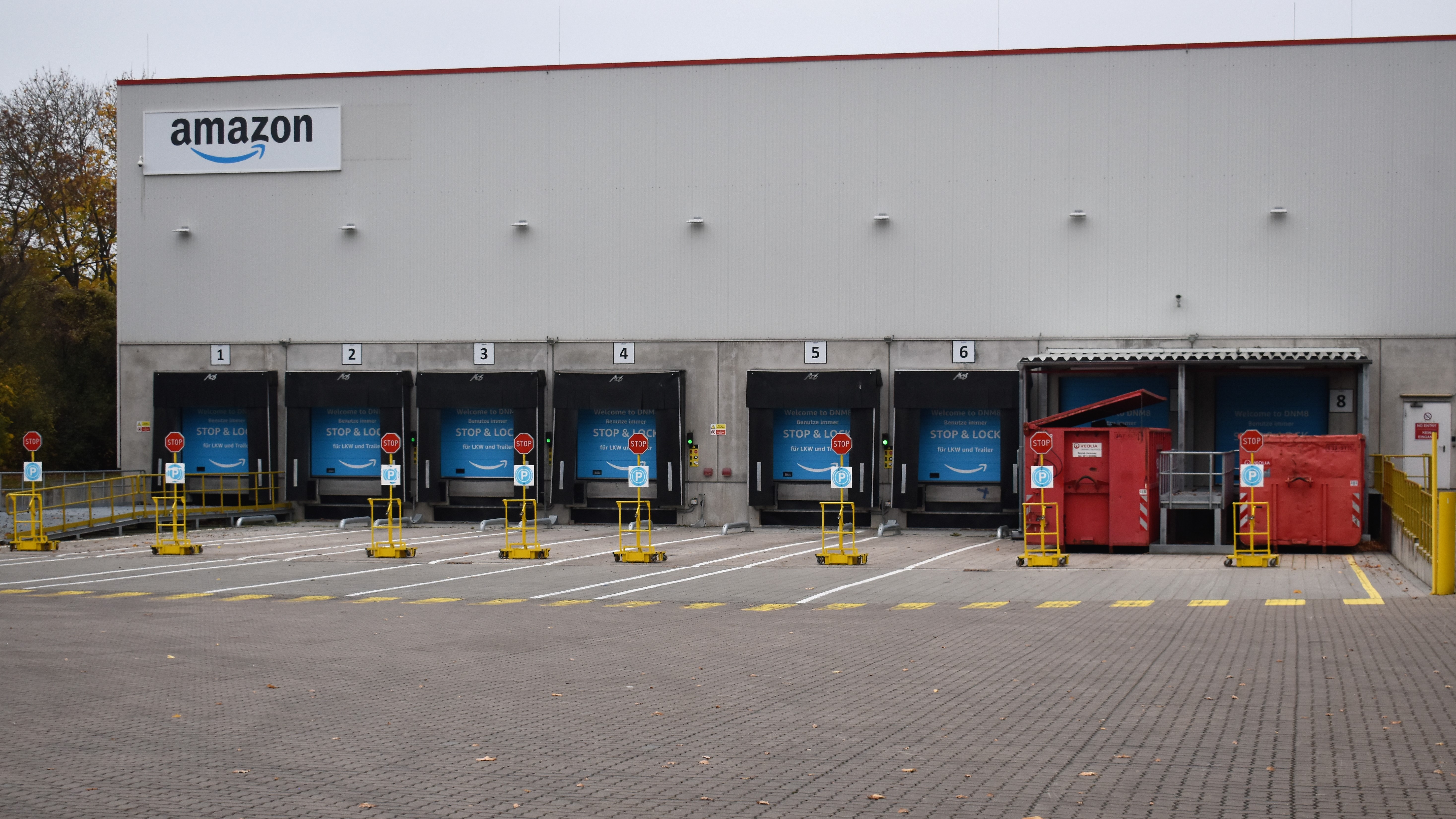 Amazon delivery station in Höver, Germany. Archival photograph, 13 November 2022.