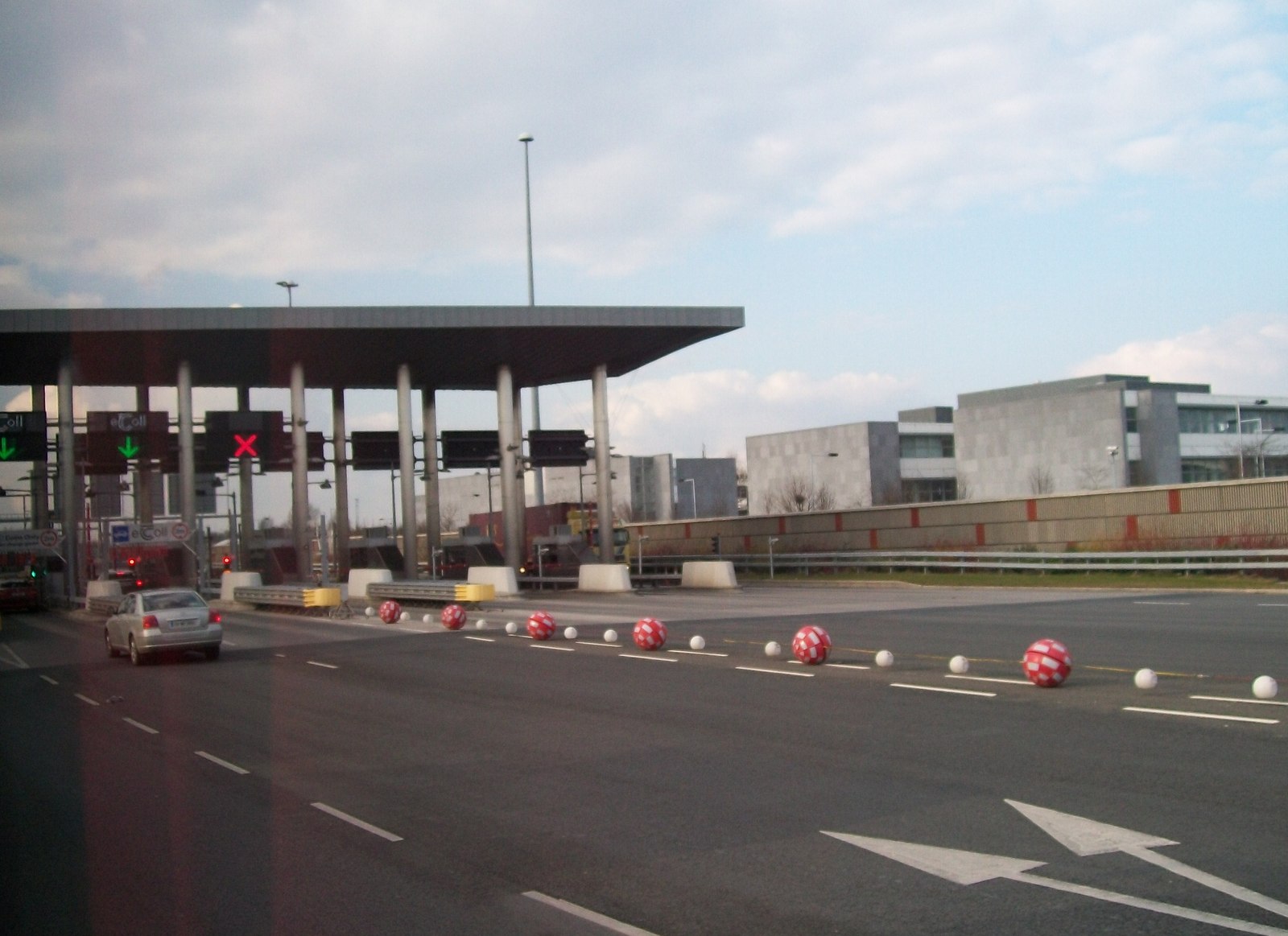 Dublin Port Tunnel toll plaza photographed on 18 February 2010; archival photograph, not the 2027 tariff signage.