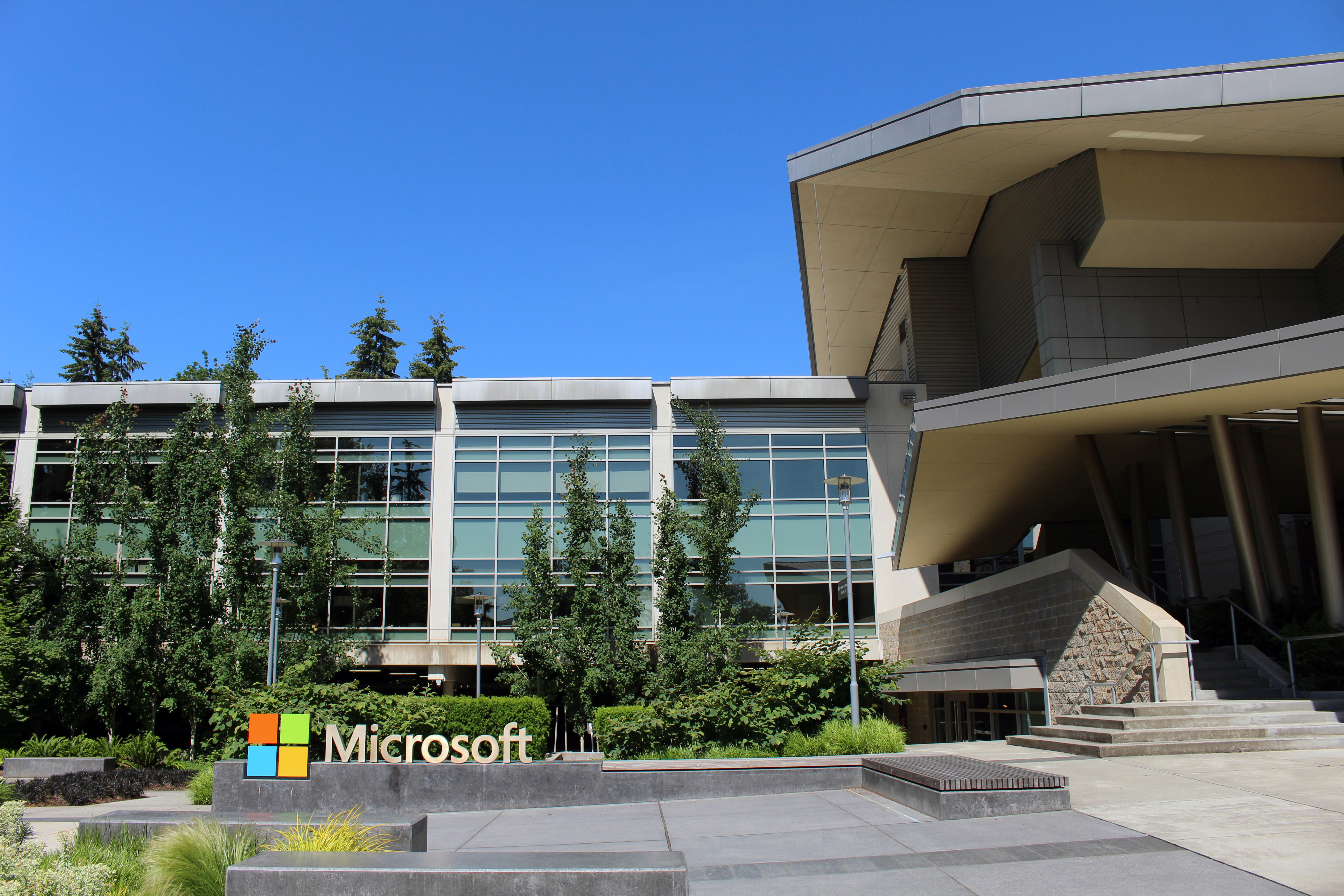 Building 92 at Microsoft's Redmond headquarters, photographed on 30 May 2016. Archival image, not a photograph of the 2026 job cuts.